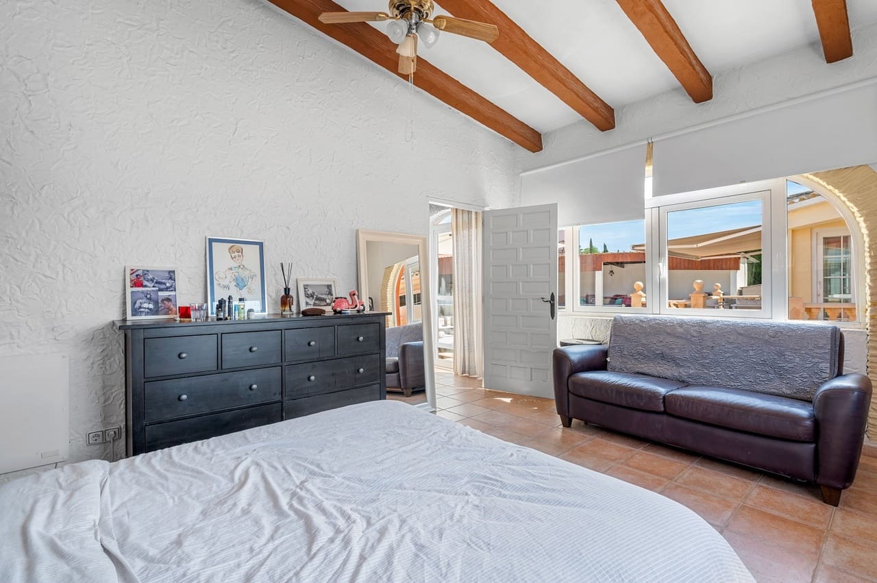 6 slaapkamer Finca/Landhuis te koop in Almoradi met zwembad - € 650.000 (Ref: 9256845)