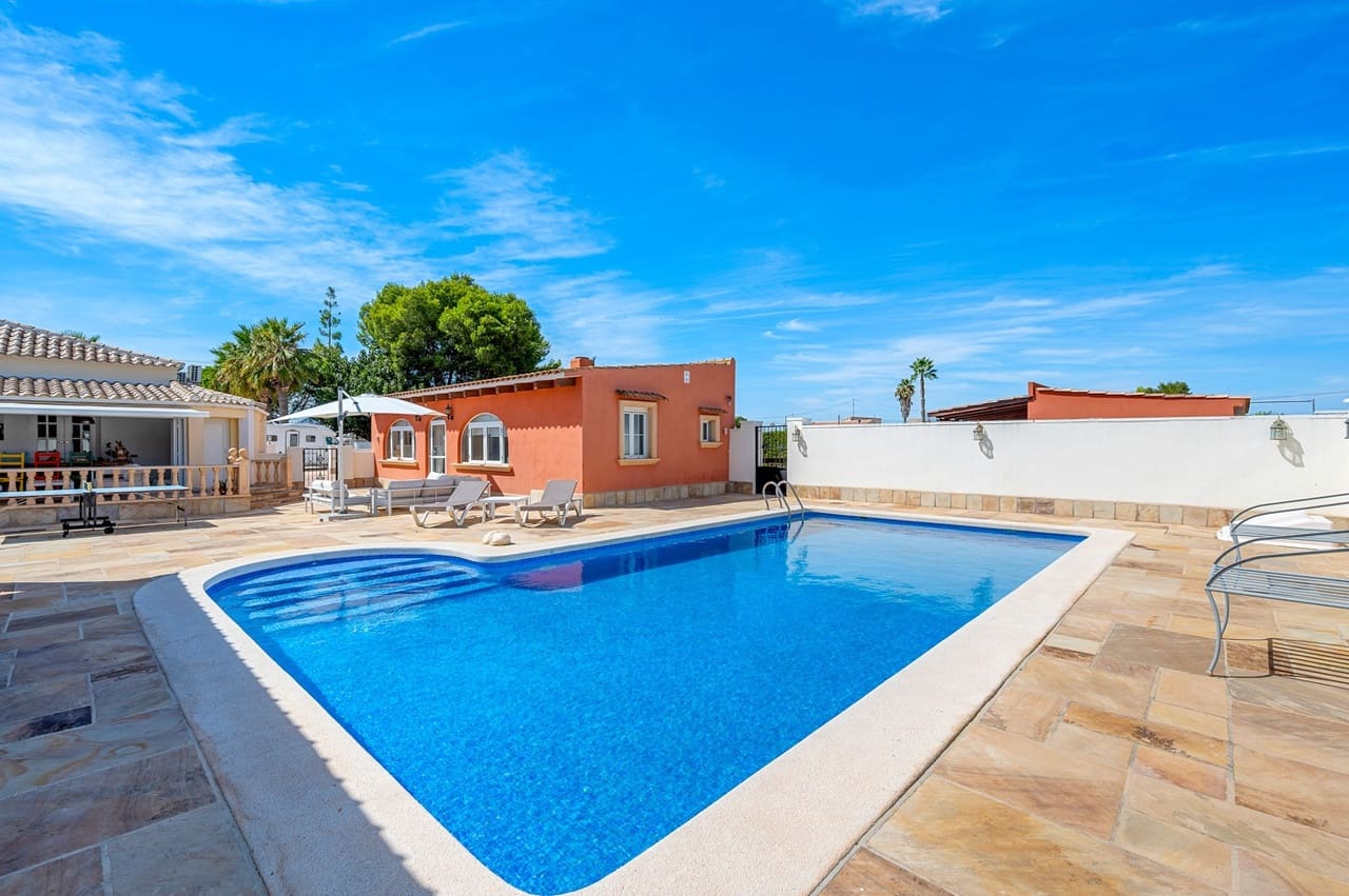 6 slaapkamer Finca/Landhuis te koop in Almoradi met zwembad garage - € 595.000 (Ref: 9256845)