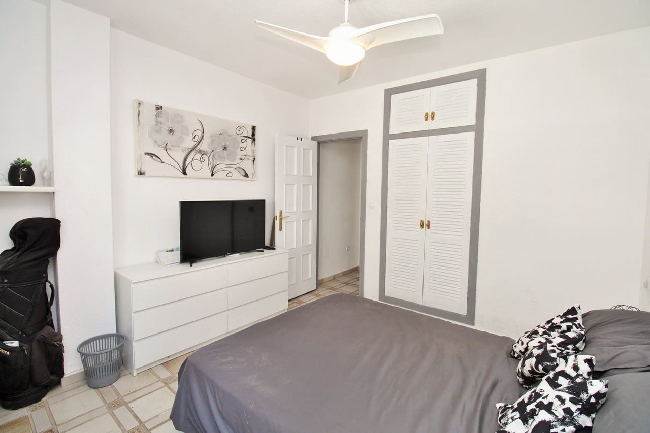 1 slaapkamer Appartement te koop in Villamartin met zwembad - € 129.000 (Ref: 9262373)