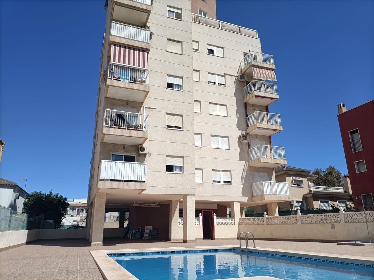 Apartamento de 2 habitaciones en Torrevieja en venta - 149.000 € (Ref: 9264132)