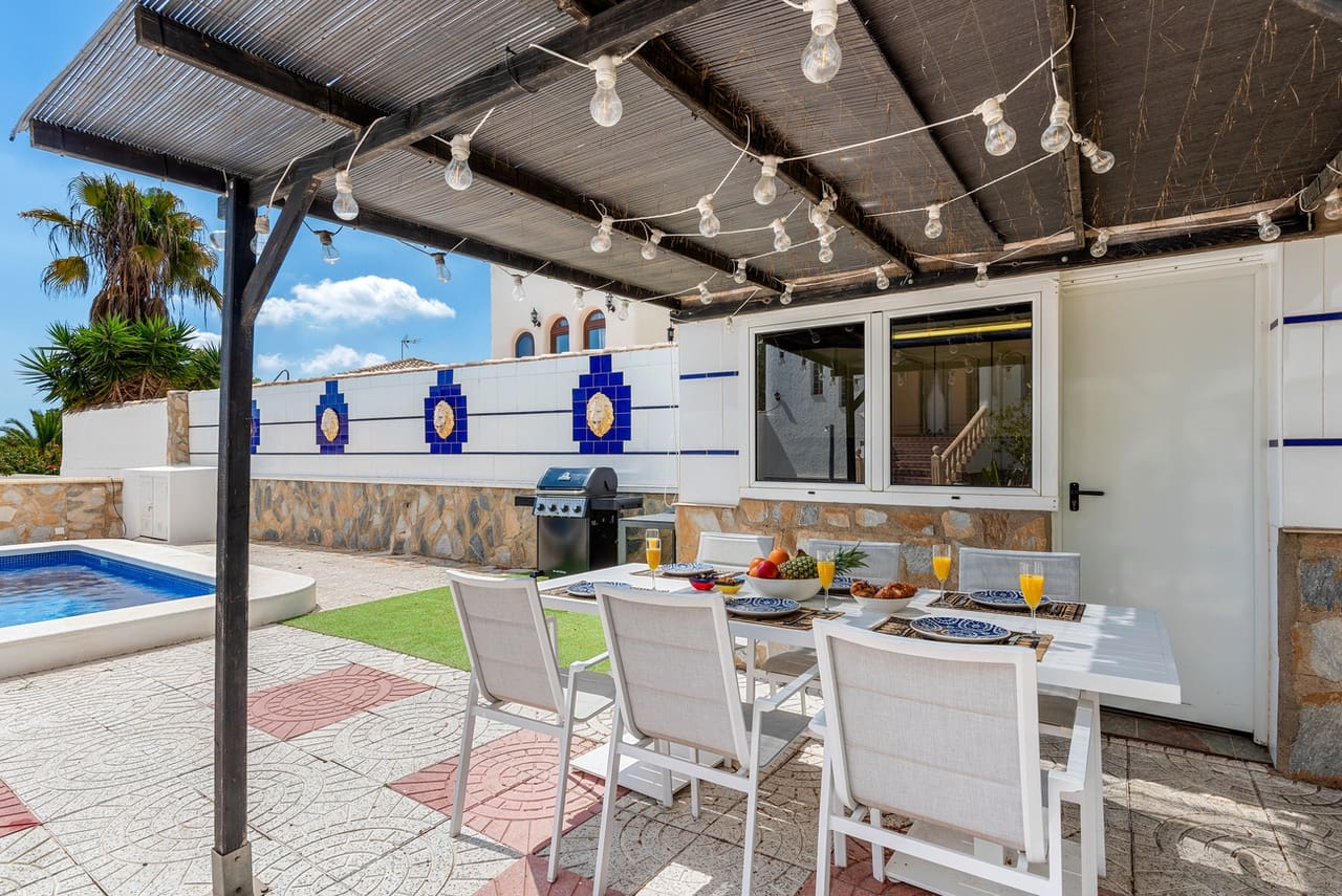 4 slaapkamer Villa te koop in Pinar de Campoverde - € 699.000 (Ref: 9264133)