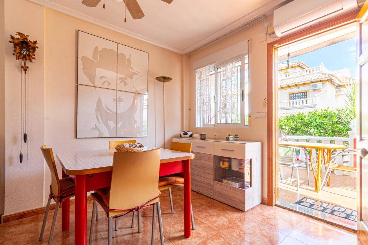 3 soveværelse Byhus til salg i Orihuela Costa med swimmingpool - € 219.000 (Ref: 9264144)