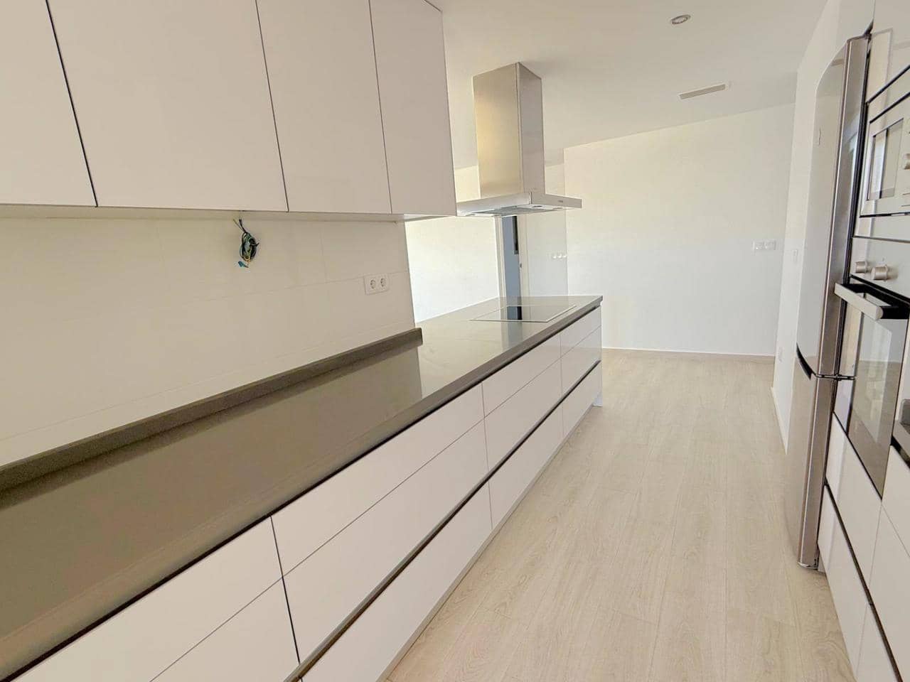 3 makuuhuone Huoneisto myytävänä paikassa Orihuela Costa mukana uima-altaan - 378 000 € (Ref: 9275933)