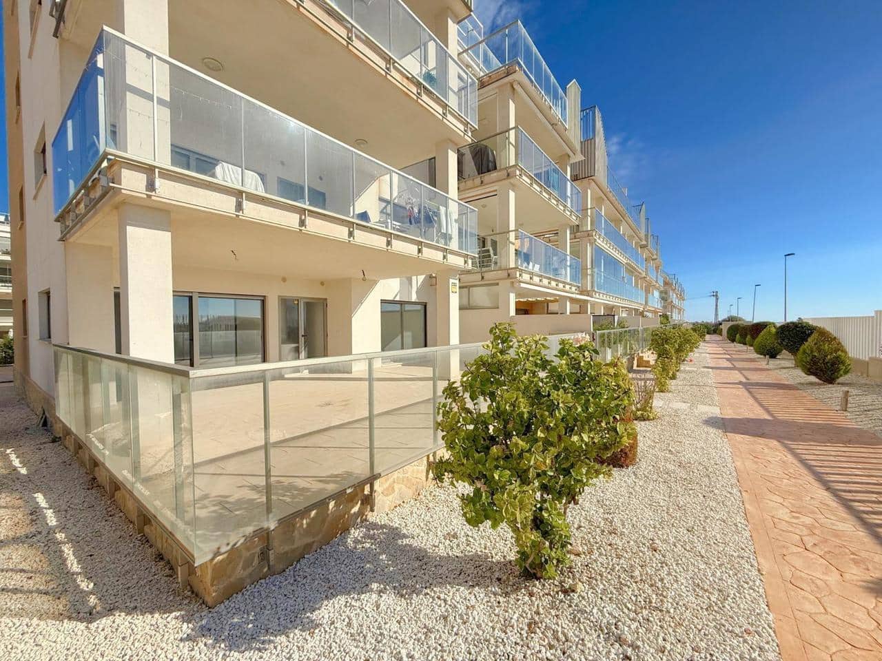 3 makuuhuone Huoneisto myytävänä paikassa Orihuela Costa mukana uima-altaan - 378 000 € (Ref: 9275933)