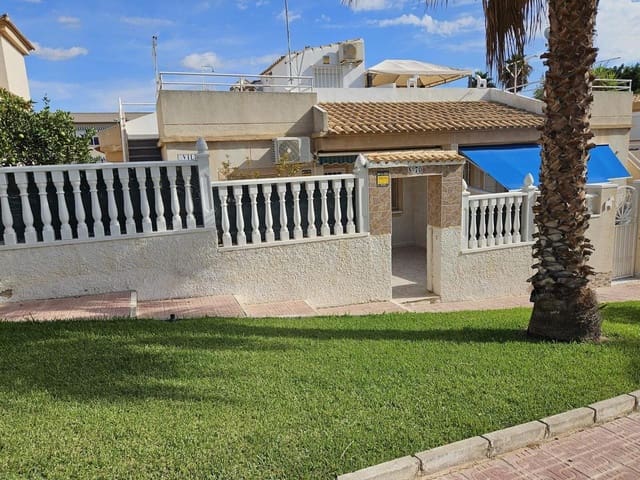 3 bedroom Villa for sale in Dehesa de Campoamor, Orihuela with pool - € 144,000 (Ref: 9275934)