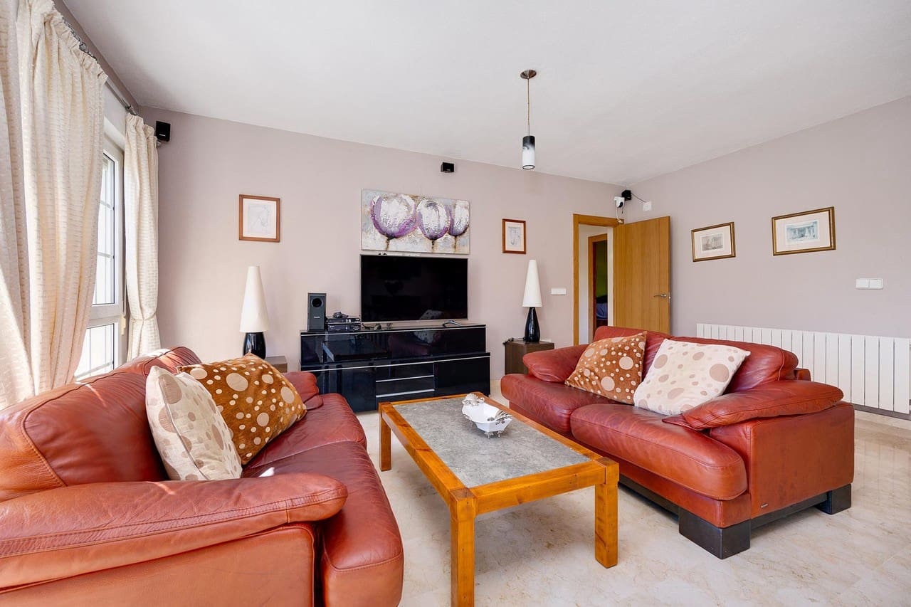 3 soveværelse Villa til salg i Orihuela Costa - € 550.000 (Ref: 9280911)