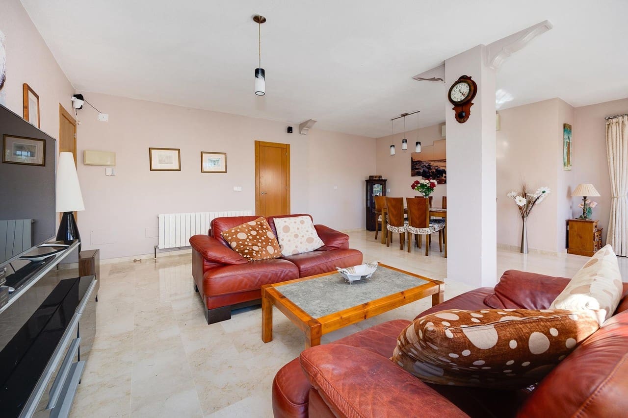 3 soveværelse Villa til salg i Orihuela Costa - € 550.000 (Ref: 9280911)