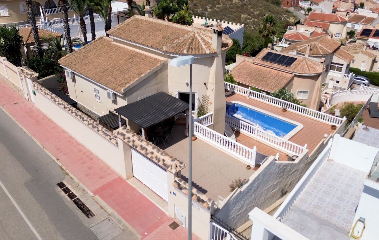 3 bedroom Villa for sale in Ciudad Quesada - € 299,950 (Ref: 9284976)
