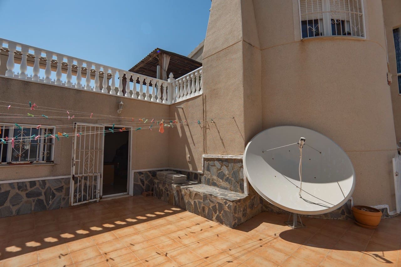 3 bedroom Villa for sale in Ciudad Quesada - € 299,950 (Ref: 9284976)