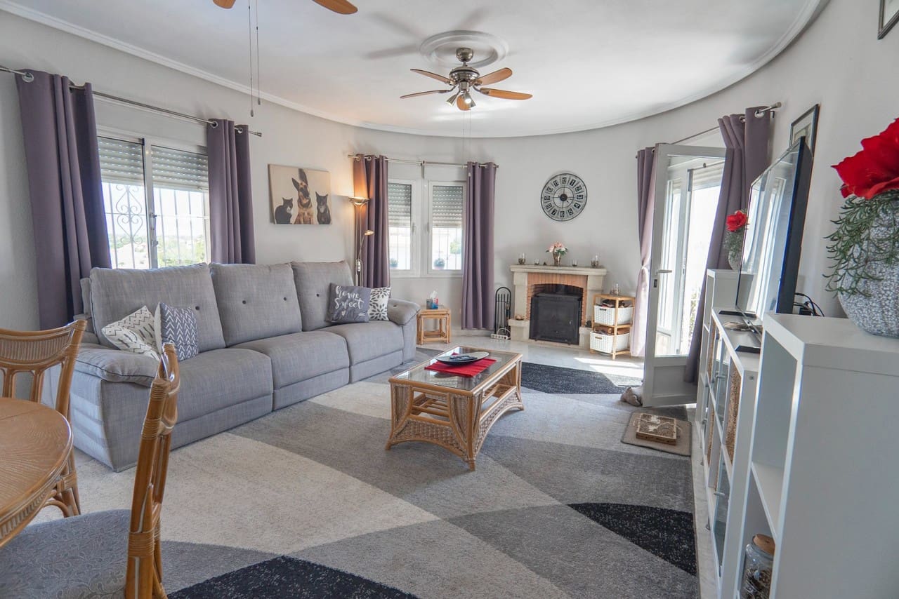 3 bedroom Villa for sale in Ciudad Quesada - € 299,950 (Ref: 9284976)