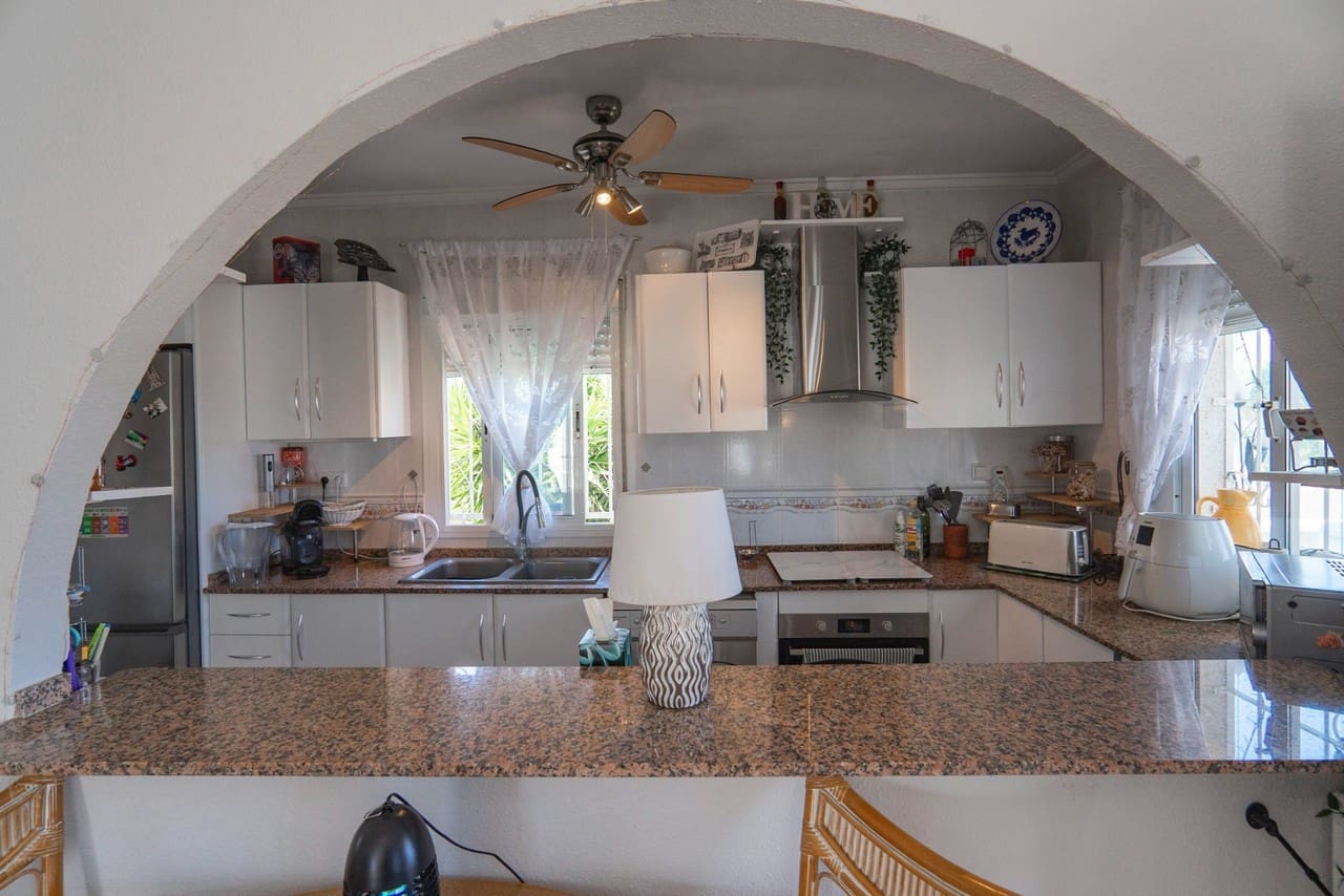 3 bedroom Villa for sale in Ciudad Quesada - € 299,950 (Ref: 9284976)