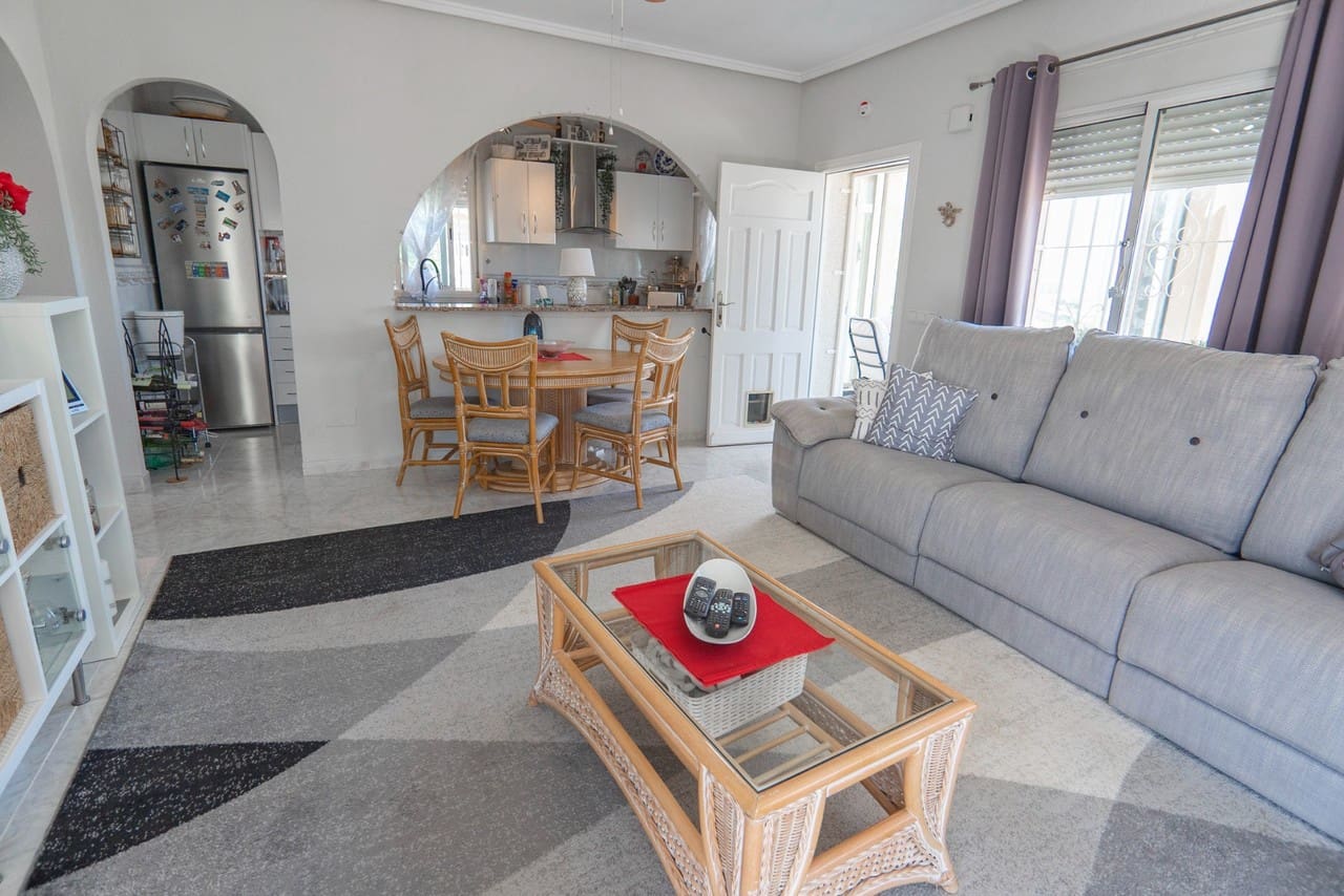 3 bedroom Villa for sale in Ciudad Quesada - € 299,950 (Ref: 9284976)