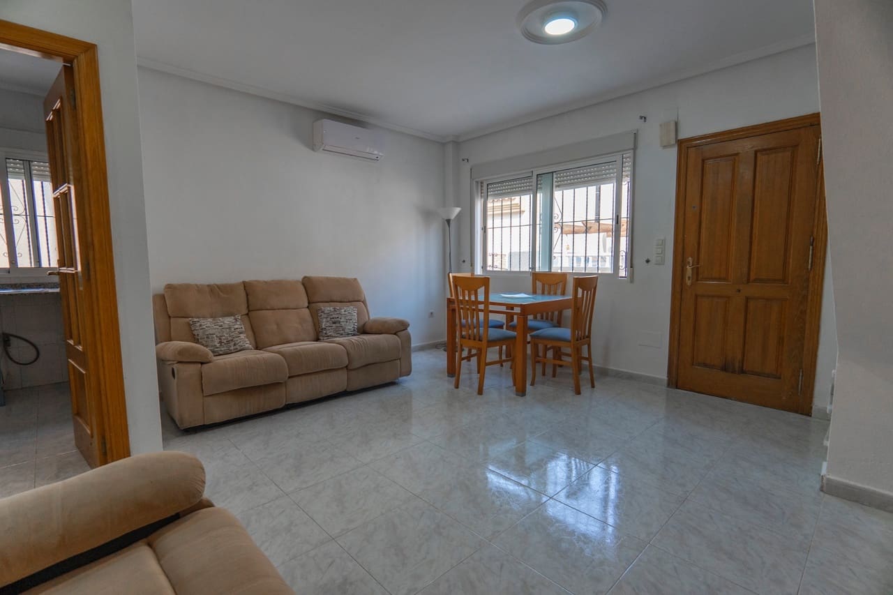 3 camera da letto Villa in vendita in Ciudad Quesada con piscina - 164.950 € (Rif: 9284978)