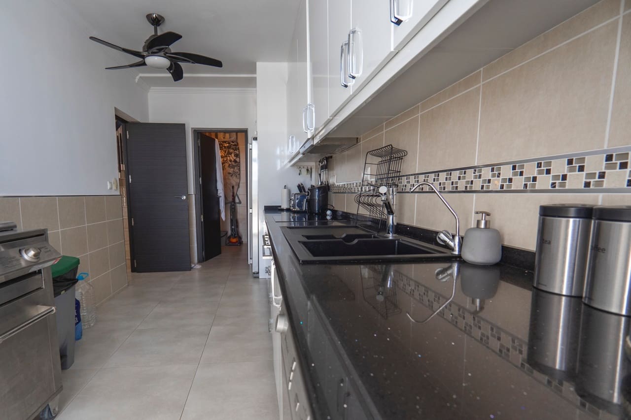 6 bedroom Villa for sale in Ciudad Quesada with pool - € 1,100,000 (Ref: 9284982)