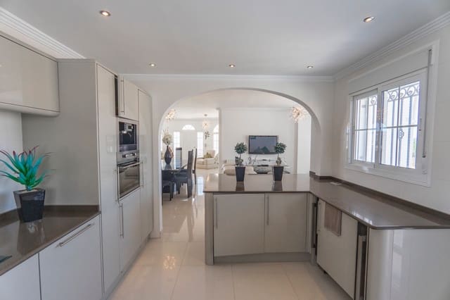 Chalet de 6 habitaciones en Ciudad Quesada, Rojales en venta con piscina - 1.100.000 € (Ref: 9284982)