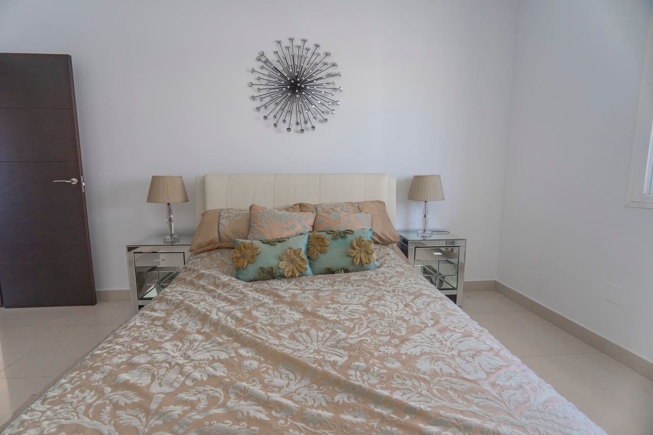 6 bedroom Villa for sale in Ciudad Quesada with pool - € 1,100,000 (Ref: 9284982)