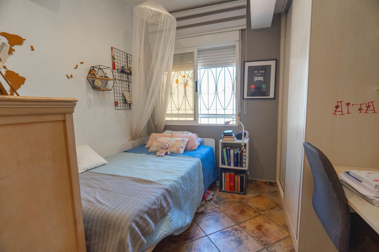 4 makuuhuone Huvila myytävänä paikassa Ciudad Quesada mukana uima-altaan - 419 950 € (Ref: 9284983)