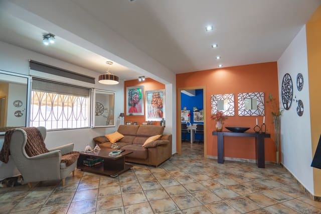 4 makuuhuone Huvila myytävänä paikassa Ciudad Quesada, Rojales mukana uima-altaan - 415 000 € (Ref: 9284983)