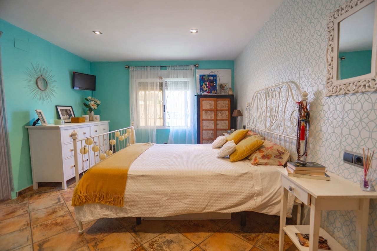 4 makuuhuone Huvila myytävänä paikassa Ciudad Quesada mukana uima-altaan - 415 000 € (Ref: 9284983)