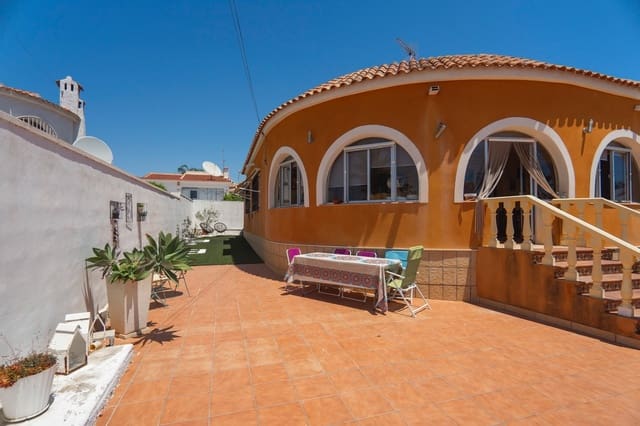 4 makuuhuone Huvila myytävänä paikassa Ciudad Quesada, Rojales mukana uima-altaan - 415 000 € (Ref: 9284983)