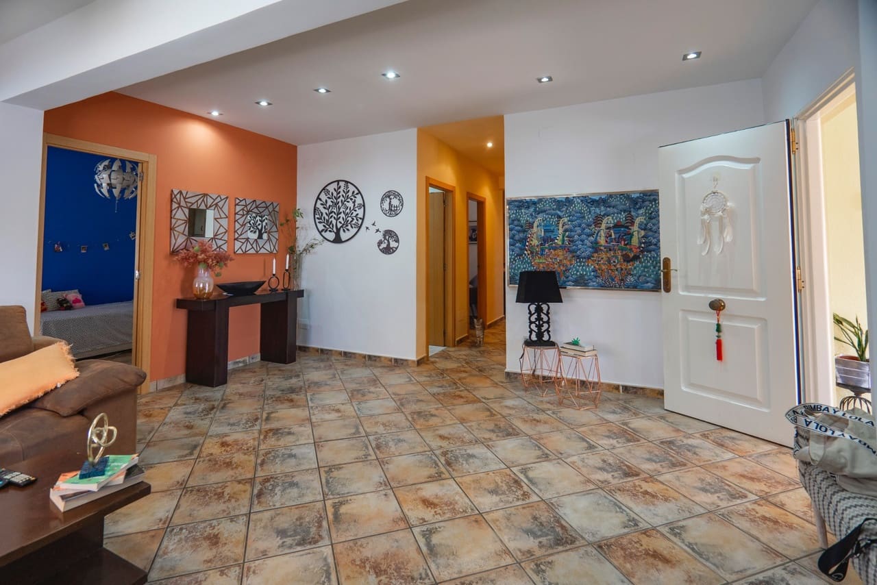4 makuuhuone Huvila myytävänä paikassa Ciudad Quesada mukana uima-altaan - 415 000 € (Ref: 9284983)