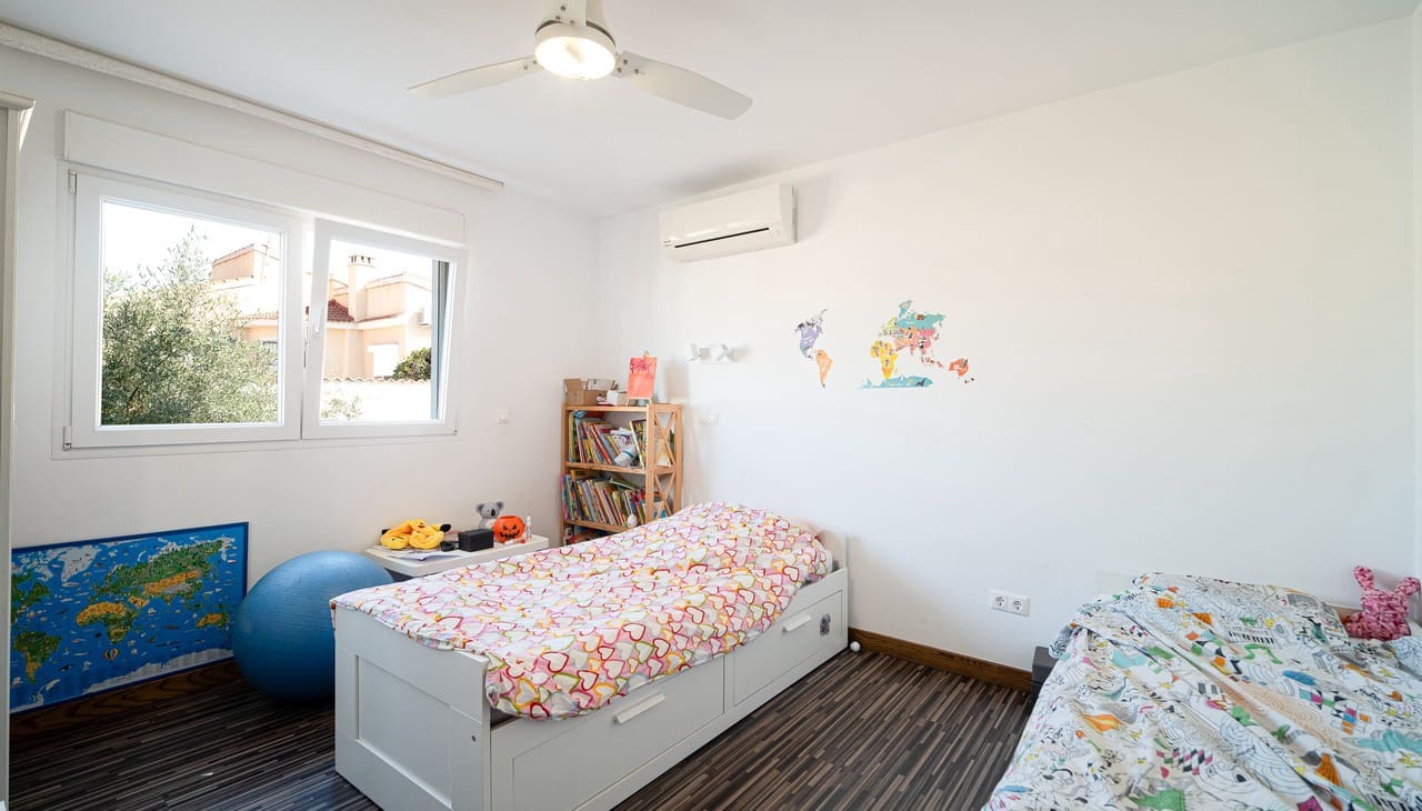 4 makuuhuone Huvila myytävänä paikassa Ciudad Quesada mukana uima-altaan - 549 950 € (Ref: 9284984)