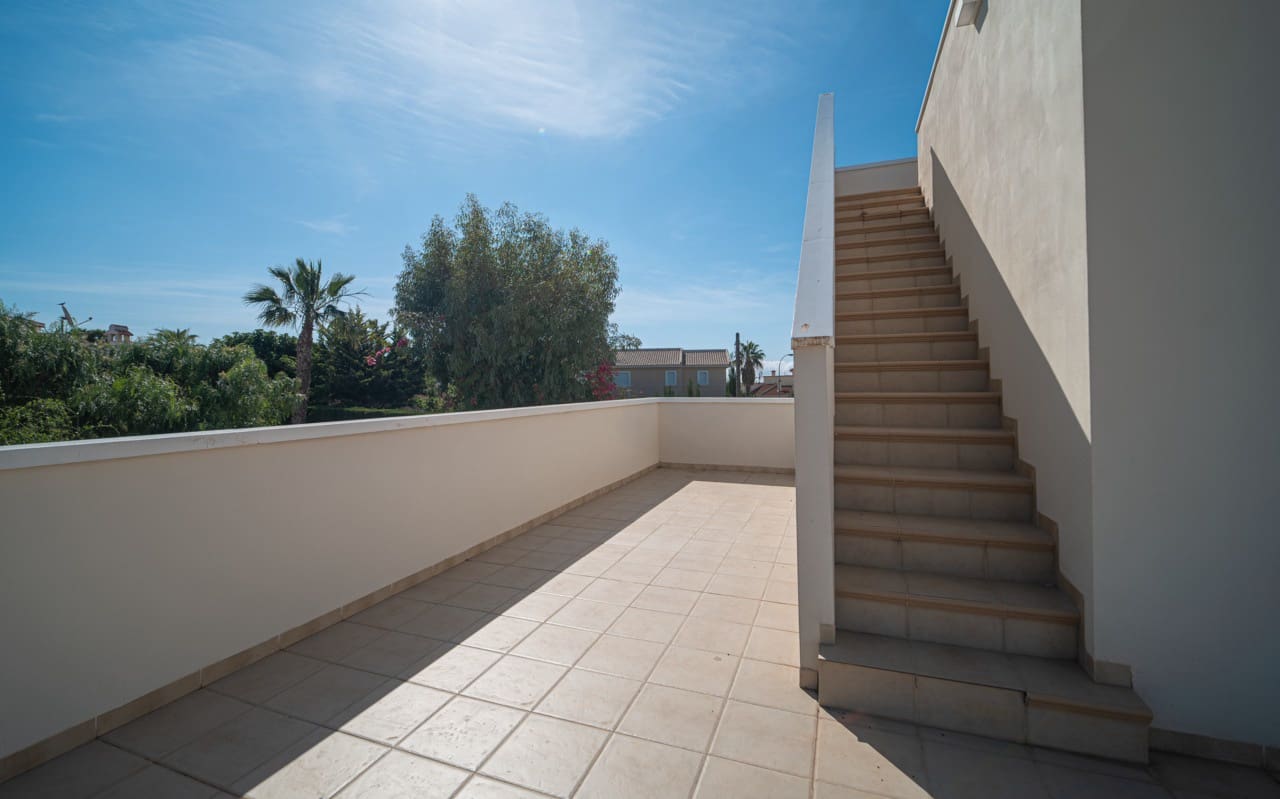 4 makuuhuone Huvila myytävänä paikassa Ciudad Quesada mukana uima-altaan - 549 950 € (Ref: 9284984)