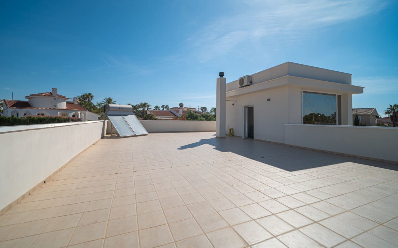 4 makuuhuone Huvila myytävänä paikassa Ciudad Quesada mukana uima-altaan - 549 950 € (Ref: 9284984)