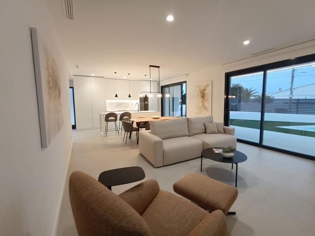 Chalet de 3 habitaciones en Ciudad Quesada, Rojales en venta con piscina - 690.000 € (Ref: 9284985)