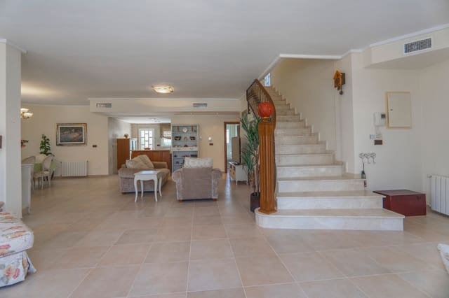 Chalet de 3 habitaciones en Ciudad Quesada, Rojales en venta con piscina - 749.000 € (Ref: 9284986)