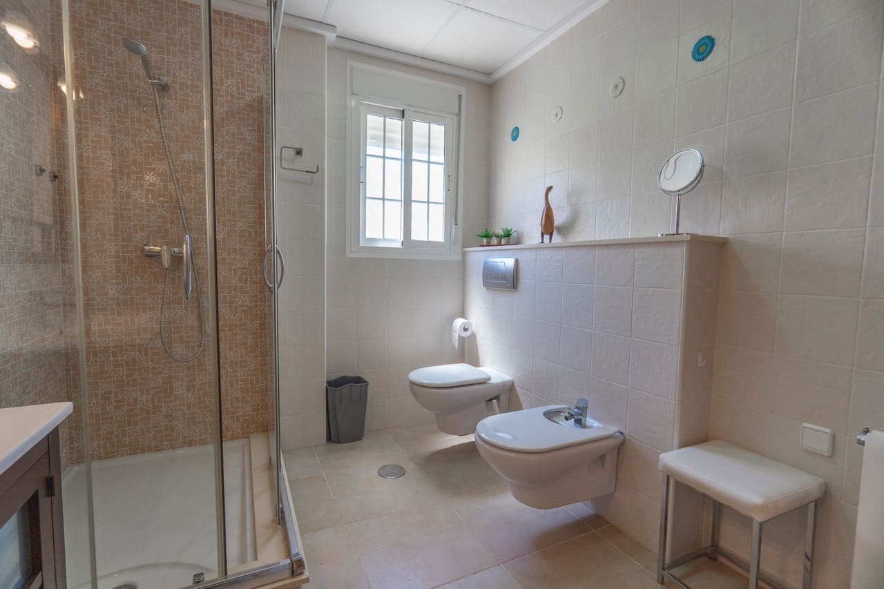 Chalet de 3 habitaciones en Ciudad Quesada en venta con piscina - 749.000 € (Ref: 9284986)