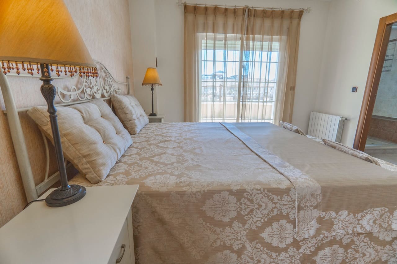 Chalet de 3 habitaciones en Ciudad Quesada en venta con piscina - 749.000 € (Ref: 9284986)