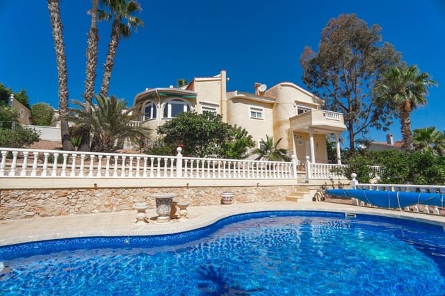 2 bedroom Villa for sale in Ciudad Quesada, Rojales with pool - € 430,000 (Ref: 9284992)