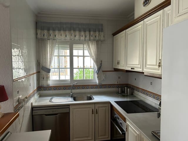 Chalet de 3 habitaciones en Villamartin, Orihuela en venta con piscina - 369.000 € (Ref: 9284994)