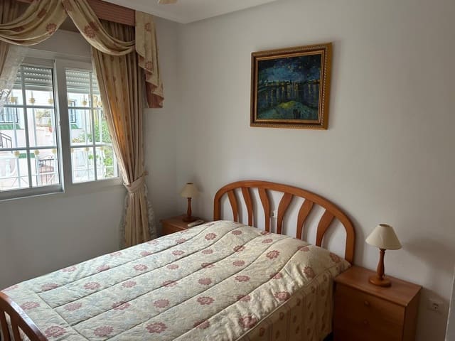 Chalet de 3 habitaciones en Villamartin, Orihuela en venta con piscina - 369.000 € (Ref: 9284994)