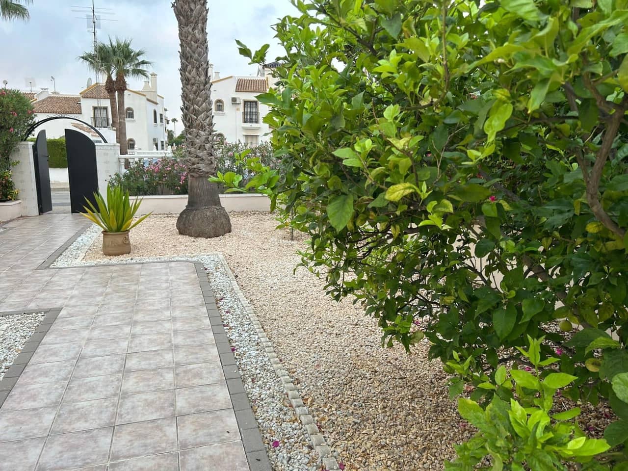 3 bedroom Villa for sale in Villamartin with pool - € 369,000 (Ref: 9284994)