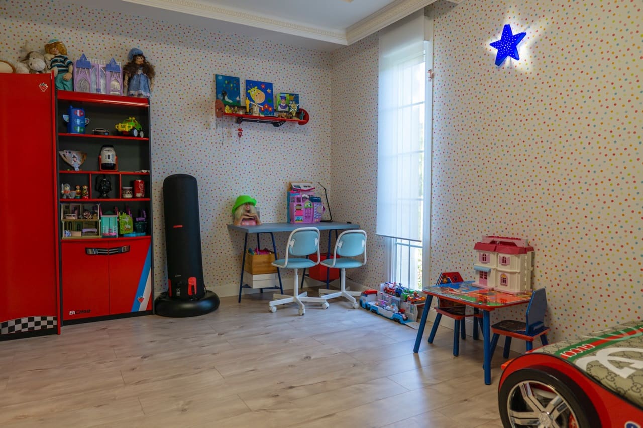 5 sovrum Villa till salu i Ciudad Quesada med pool - 1 100 000 € (Ref: 9285004)