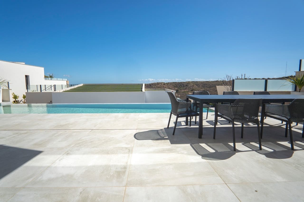 Chalet de 5 habitaciones en Ciudad Quesada en venta con piscina - 795.000 € (Ref: 9285005)