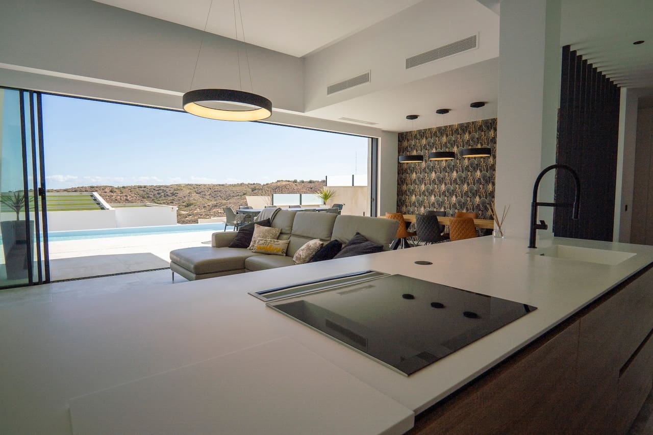 Chalet de 5 habitaciones en Ciudad Quesada en venta con piscina - 795.000 € (Ref: 9285005)