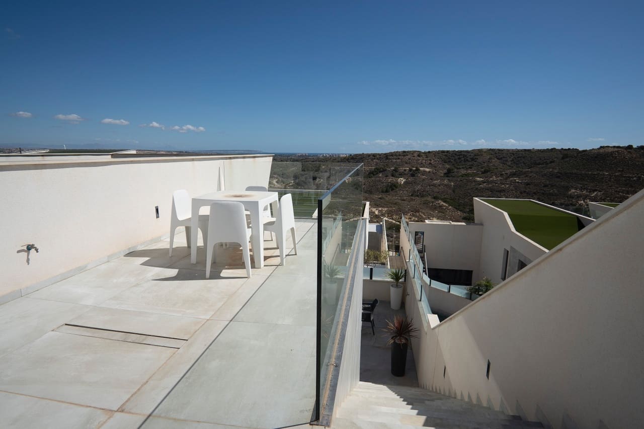 Chalet de 5 habitaciones en Ciudad Quesada en venta con piscina - 795.000 € (Ref: 9285005)