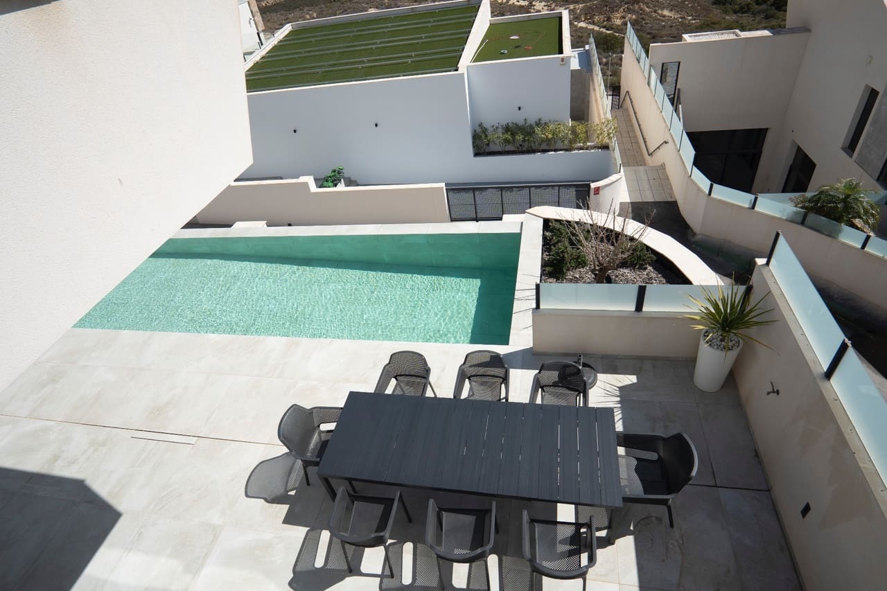 Chalet de 5 habitaciones en Ciudad Quesada en venta con piscina - 795.000 € (Ref: 9285005)