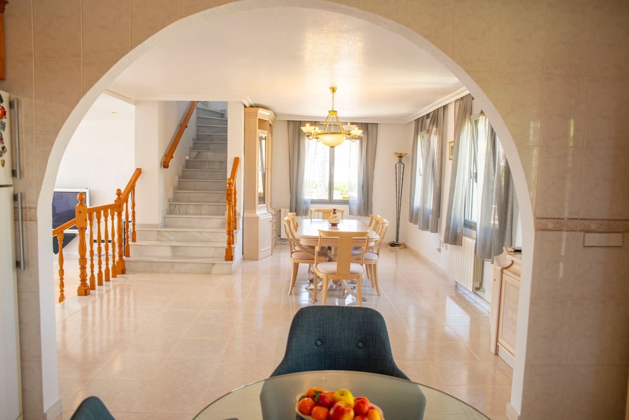 4 chambre Villa/Maison à vendre à Ciudad Quesada avec piscine - 840 000 € (Ref: 9285007)