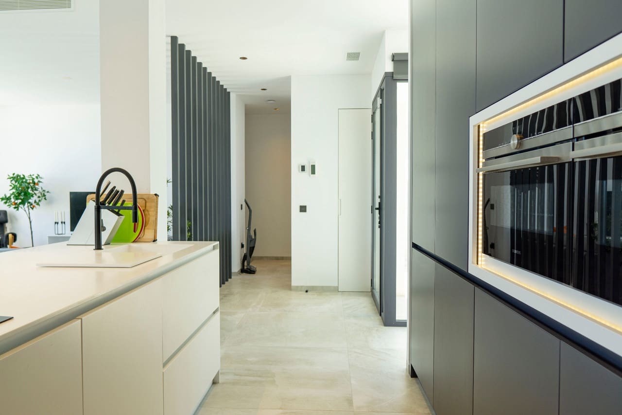 4 slaapkamer Villa te koop in Ciudad Quesada met zwembad - € 499.000 (Ref: 9285008)