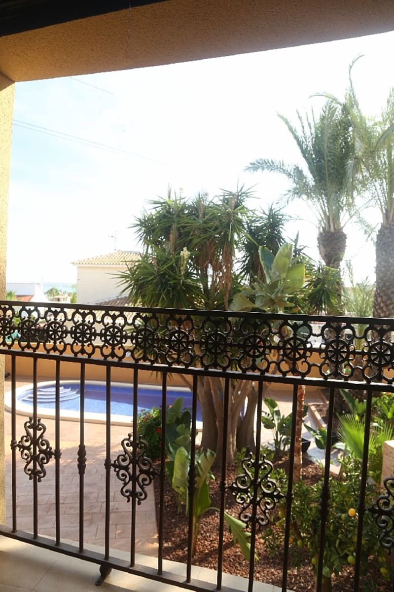 4 chambre Villa/Maison à vendre à Ciudad Quesada avec piscine - 895 000 € (Ref: 9285009)