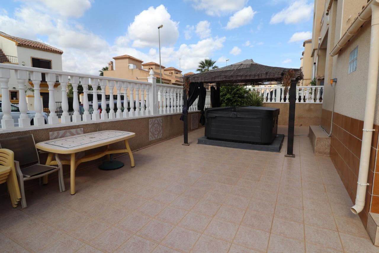 3 bedroom Villa for sale in Villamartin - € 259,000 (Ref: 9285010)