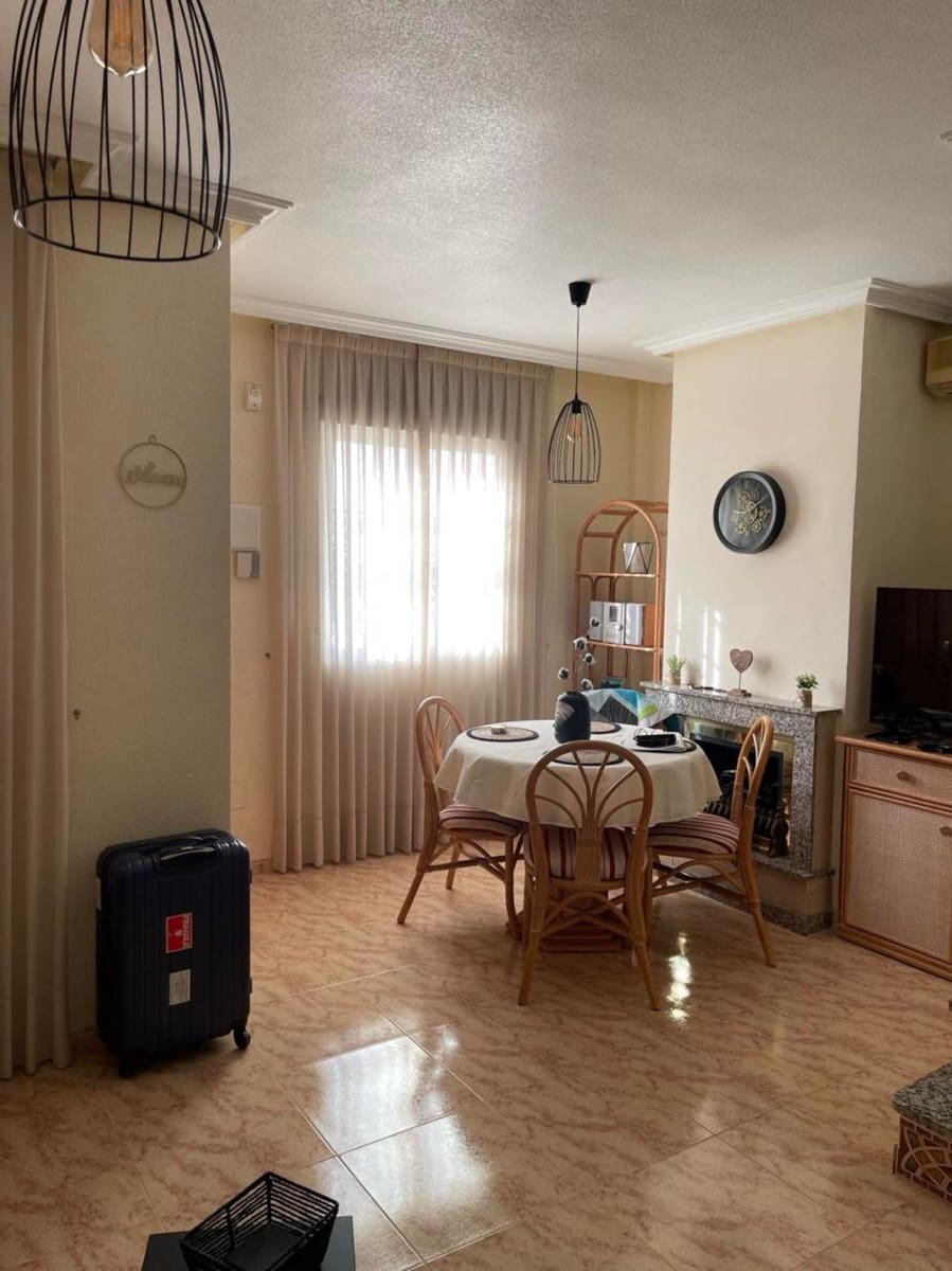 3 bedroom Villa for sale in Villamartin - € 259,000 (Ref: 9285010)