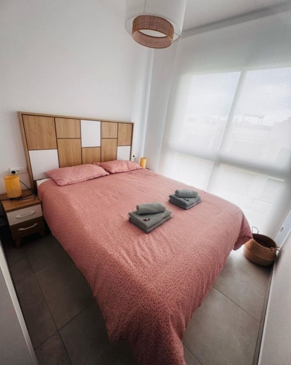 2 slaapkamer Appartement te koop in Filipinas - € 285.000 (Ref: 9285022)