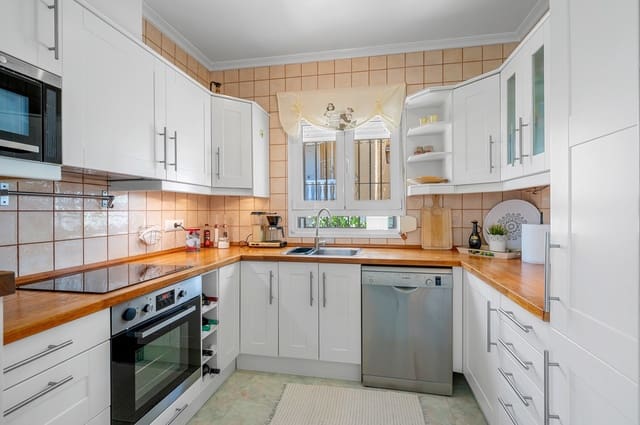 3 soverom Villa til salgs i Ciudad Quesada, Rojales med svømmebasseng - € 460 000 (Ref: 9294530)