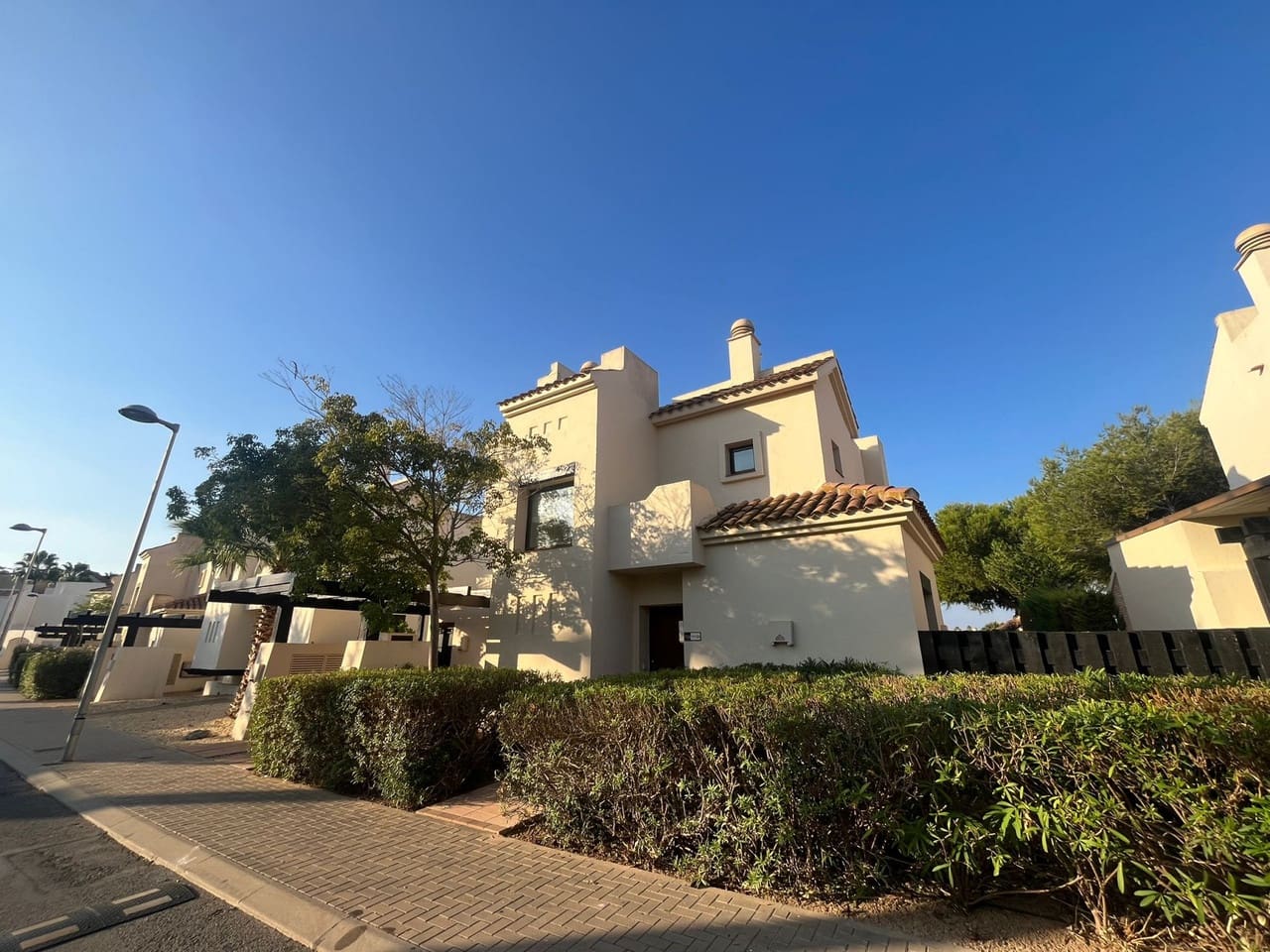 3 soveværelse Villa til salg i Los Alcazares - € 650.000 (Ref: 9294749)