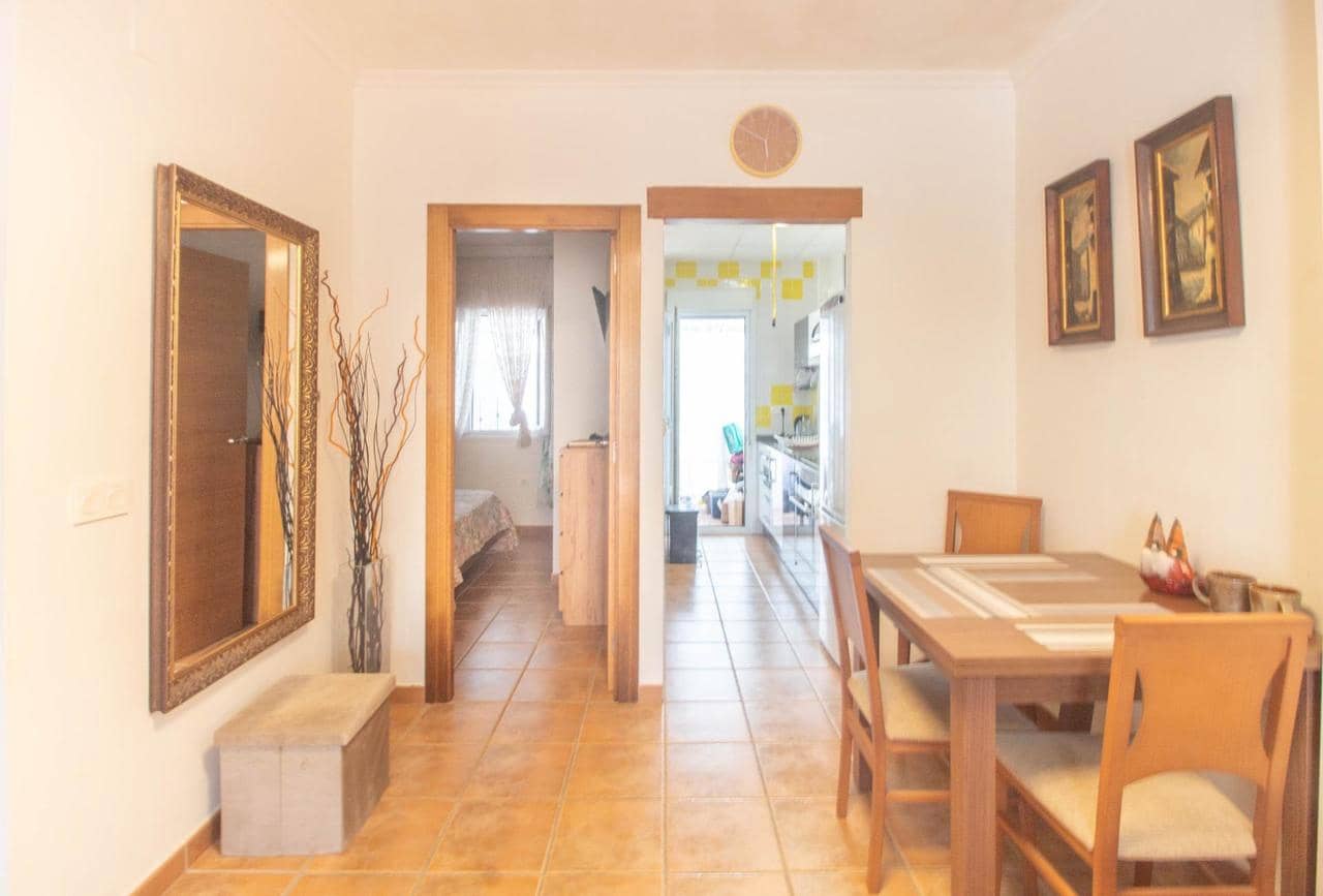 Casa de 2 habitaciones en Pilar de la Horadada en venta con piscina - 229.900 € (Ref: 9300724)